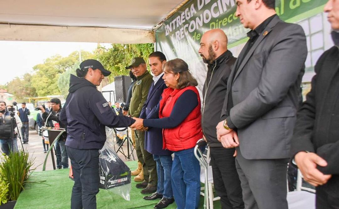Leonor Noyola Cervantes, presidenta municipal de Soledad, indicó que esta entrega forma parte de la estrategia para el fortalecimiento de las y los policías. Foto: Especial