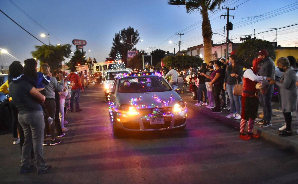 Con carros alegóricos y espíritu de fiesta, regresa a Soledad la Caravana Navideña