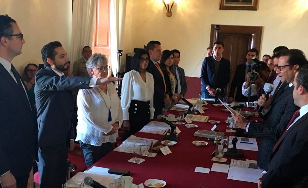 Cabildo aprueba designación de Luis Miguel Torres como oficial mayor