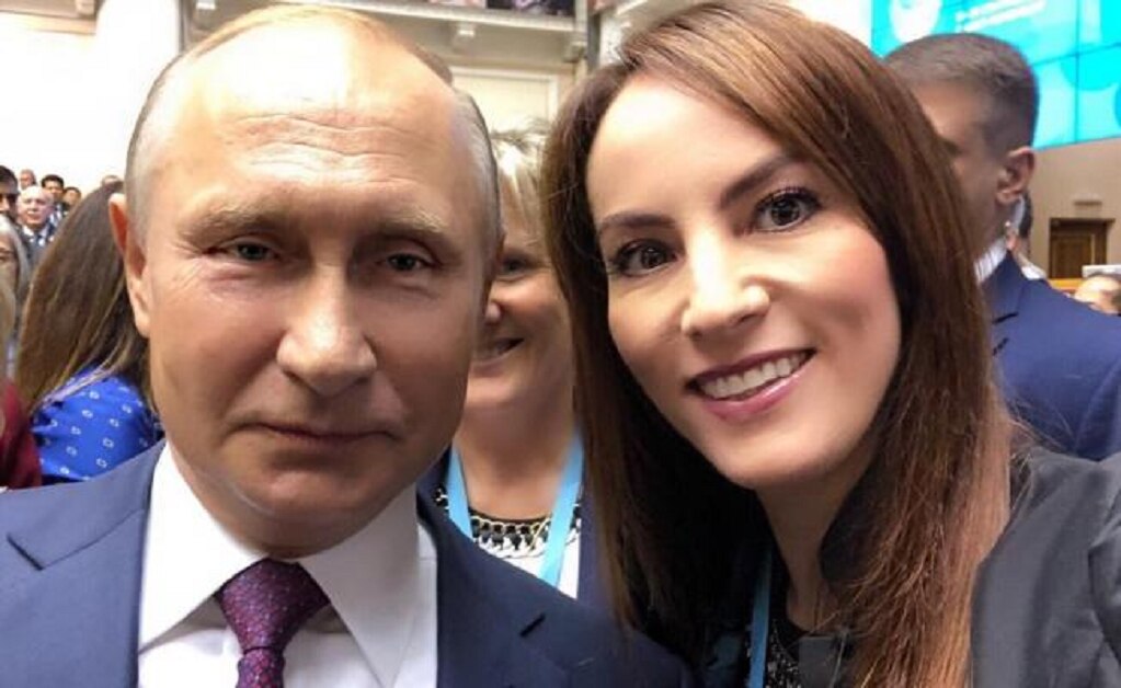 El presidente ruso, Vladimir Putin y la legisladora de Morena, Gabriela Cuevas. Foto: Especial