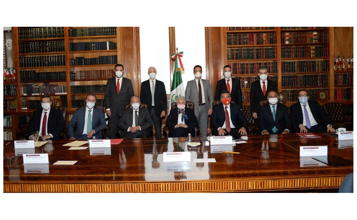 Gobernadores se reúnen con Sánchez Cordero para hablar sobre impulso a estados