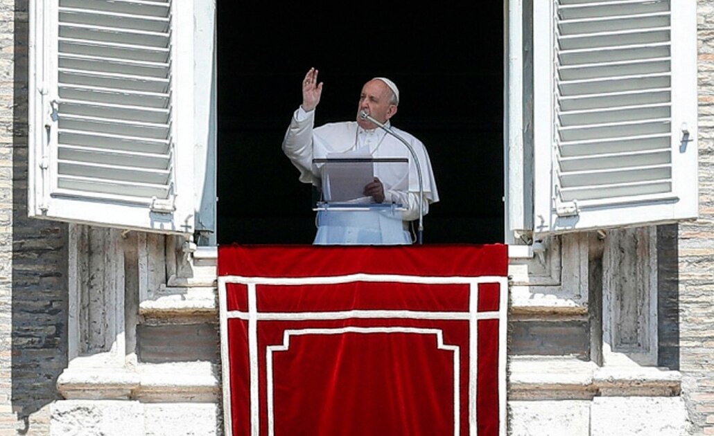 Papa expresa su pesar por los tiroteos en Ohio y Texas en EU