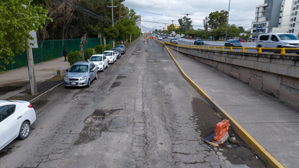 Enrique Galindo arranca reconstrucción de la lateral sur de Salvador Nava, en la capital de SLP. Foto: Especial