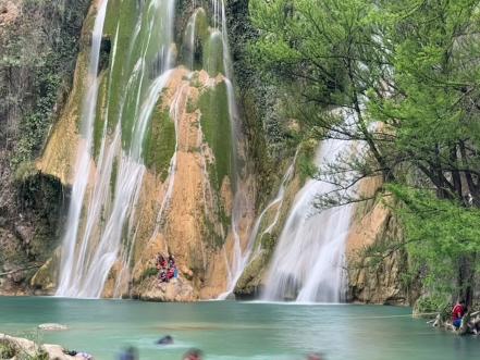 Cascada Minas Viejas, un paraje escondido que forma parte de la Ruta Turquesa en SLP