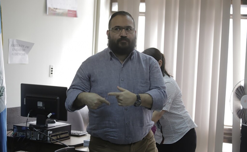 Yo me entregué a cambio de que dejaran a mi familia: Javier Duarte