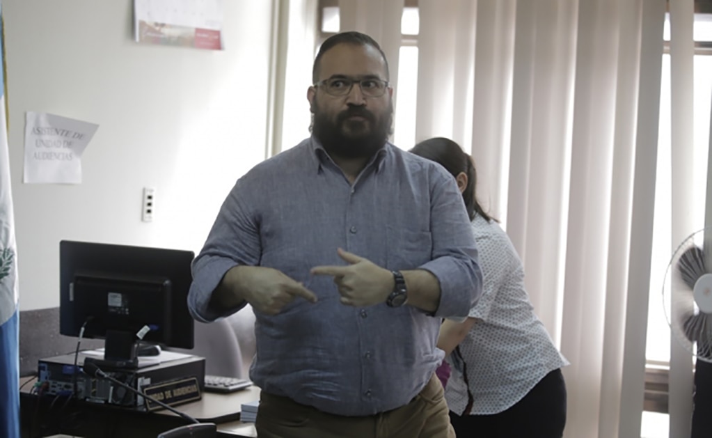 Yo me entregué a cambio de que dejaran a mi familia: Javier Duarte