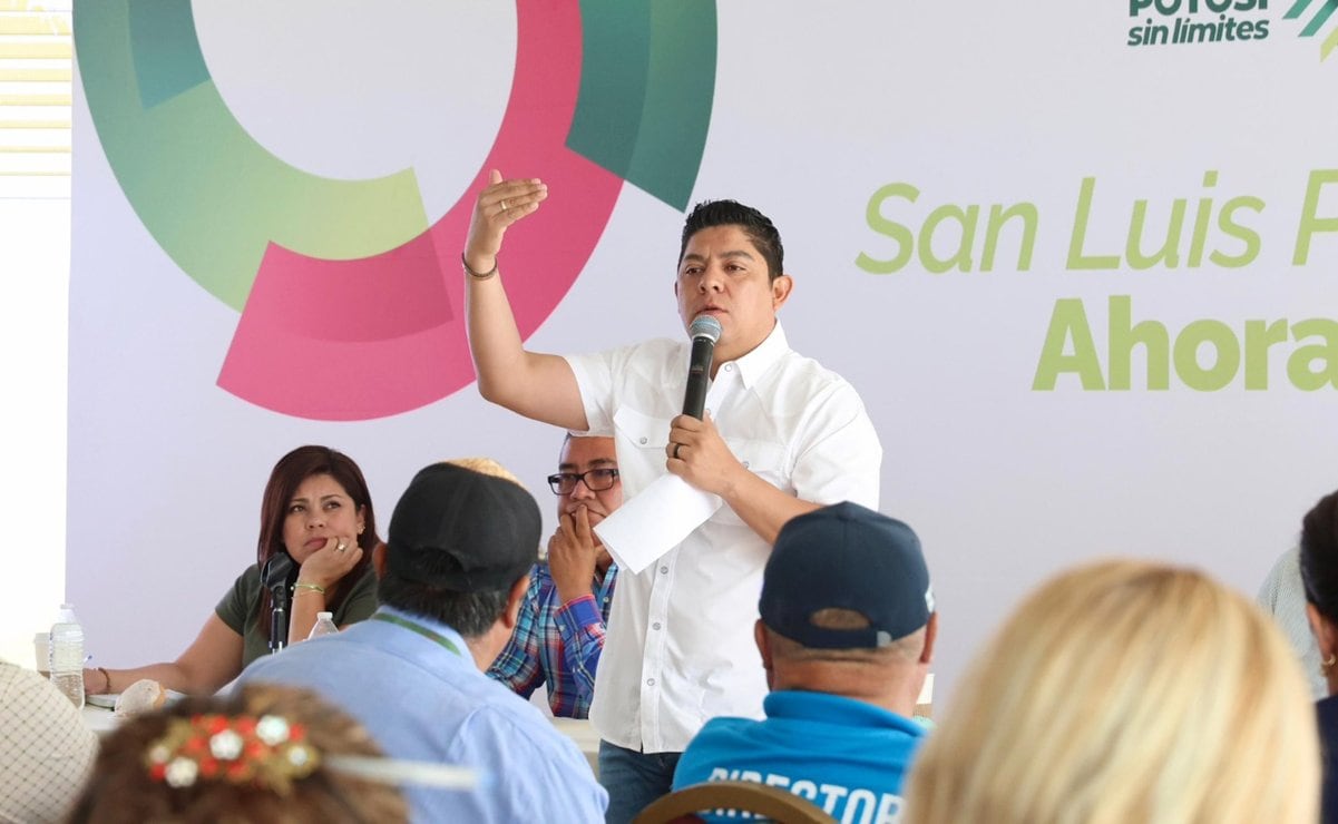 RT @ElUniversal_SLP:  Gobernador de SLP se pronuncia a favor de la regulación de portales de noticias

 https://t.c…