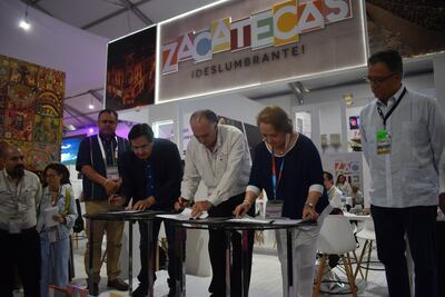 Firman convenios para fortalecer turismo nacional