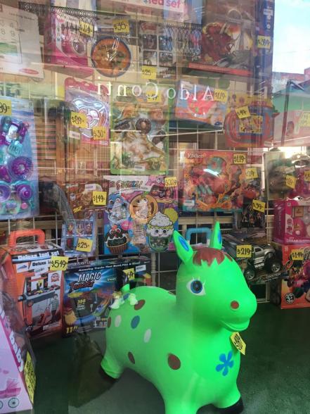 Juguetes para uso al aire libre lo más buscado por los Reyes Magos en SLP