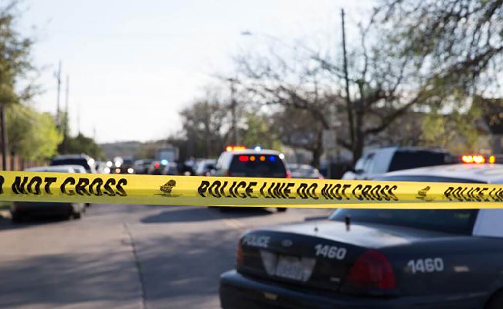 Padre atropella y mata a su bebé por enviar mensajes de texto mientras conducía