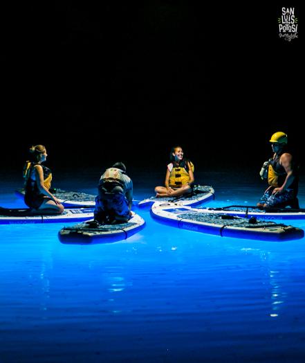 Viajes 2023. Stand Up Paddle luminoso, un atractivo surrealista para disfrutar en la Huasteca Potosina