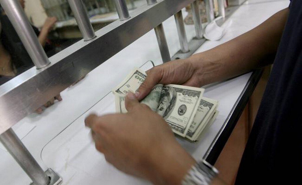 Dólar abre con avance; se vende en 19.51 pesos en bancos