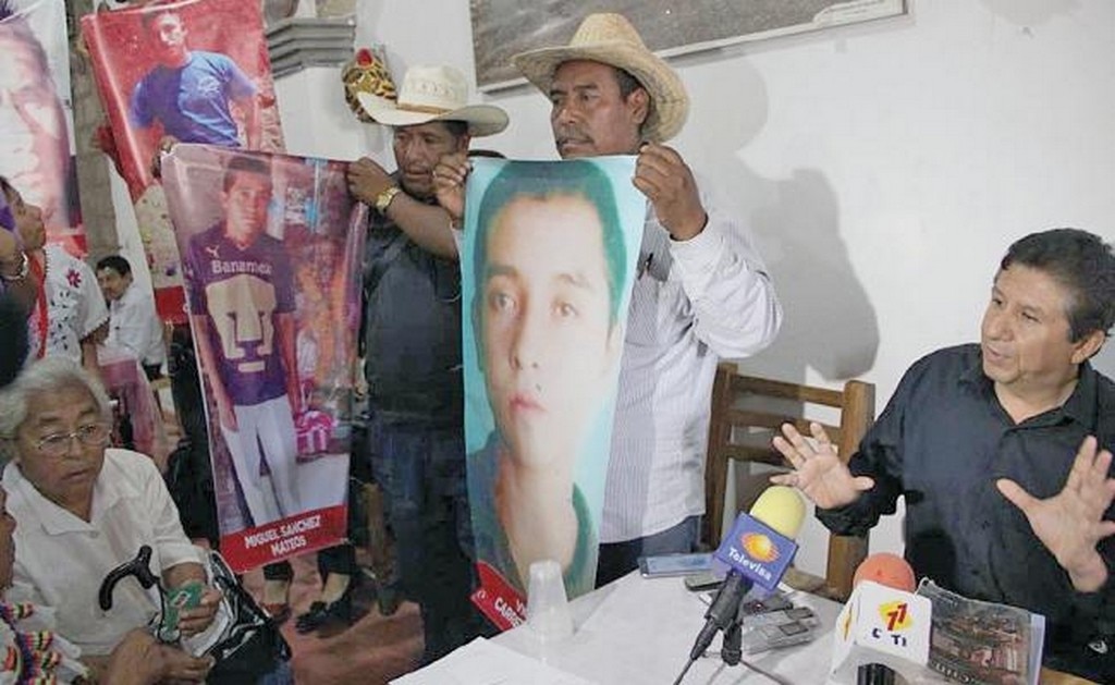 “Mis 3 hijos iban por un regalo para mí y ya no regresaron”