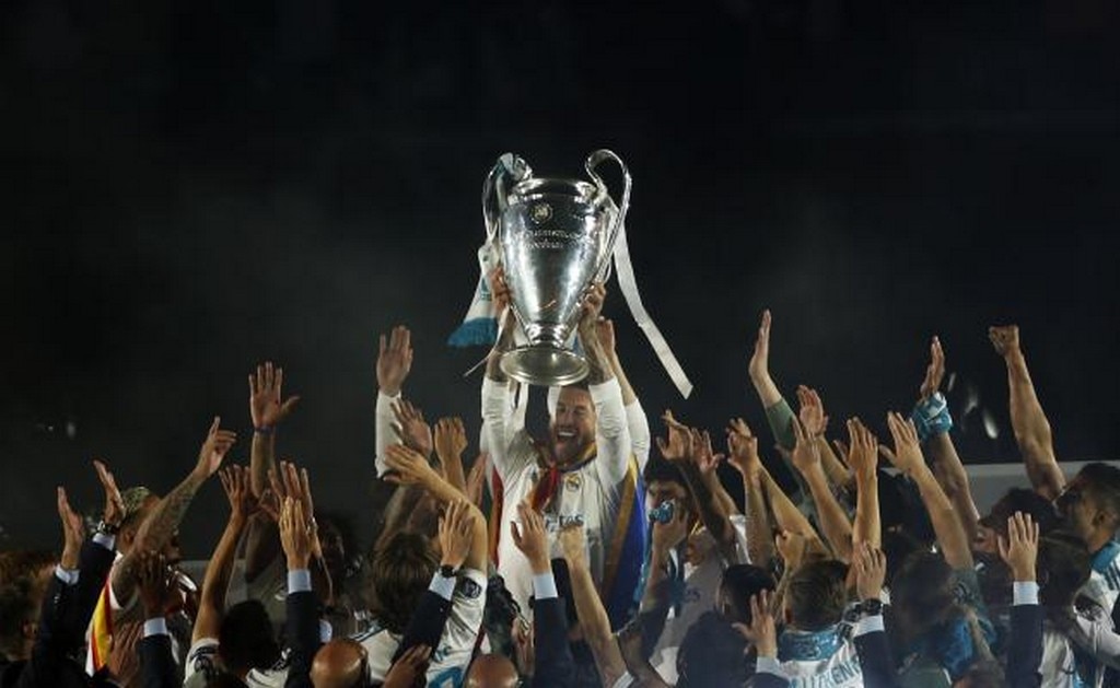 El mexicano presente en la celebración del Real Madrid