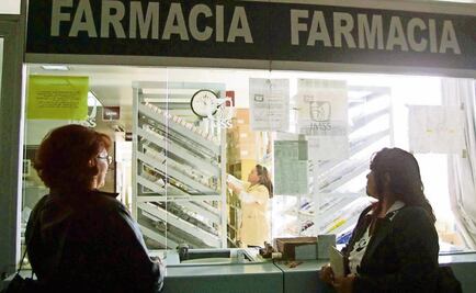 Roban $465 mil en medicina a IMSS