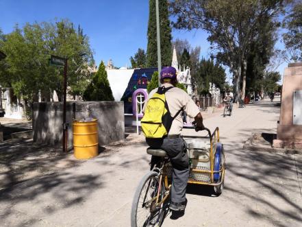 Por el Día del Padre, se prevén más de 30 mil asistentes a panteones municipales de SLP