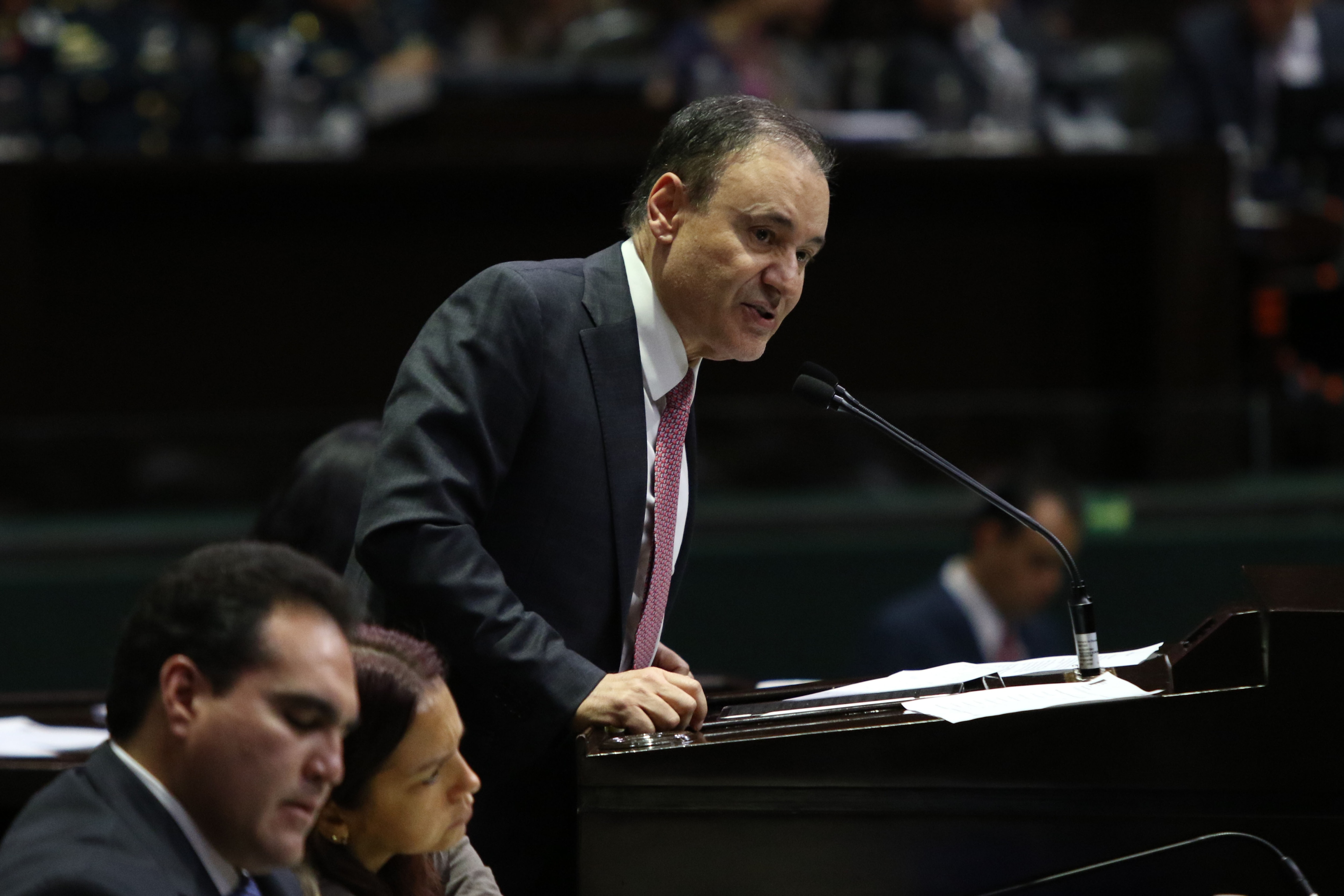 Hay dos visiones de combatir la delincuencia en el país: Alfonso Durazo