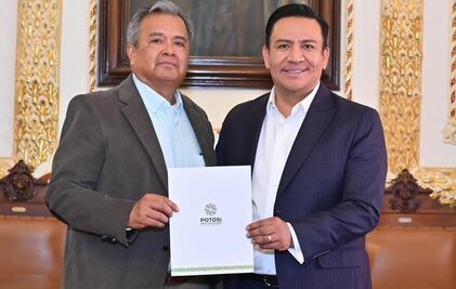 Cesan a Crisógono Sánchez hasta hoy titular del SEER, llega el profesor Martín Rodríguez a tomar el cargo