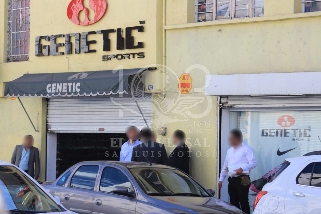 Intento de robo en comercio deja tres lesionados y un muerto