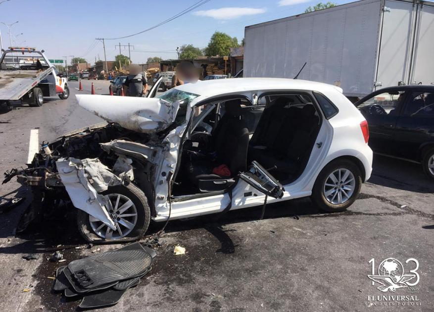 Choque deja prensado en Periférico 