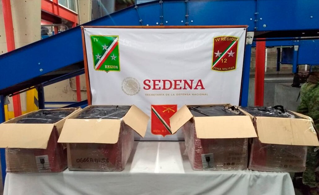 Aseguran 94 kilos de marihuana en aeropuerto de SLP