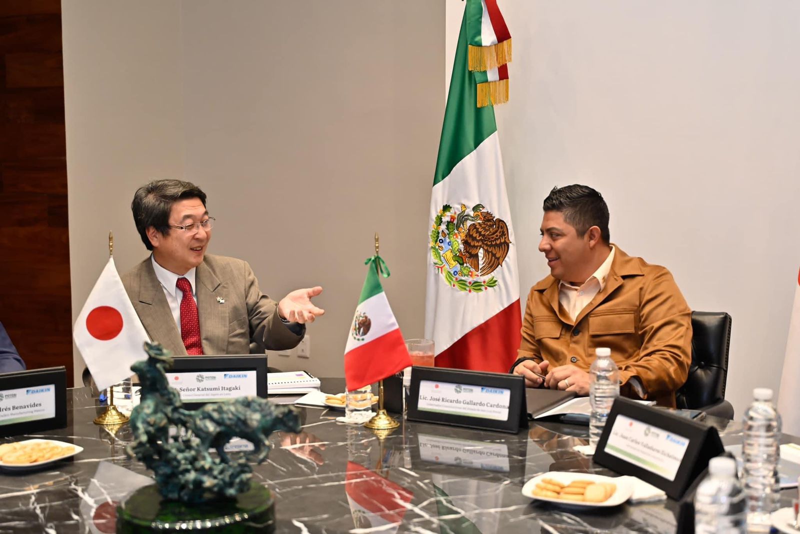 Promueve el gobernador inversiones en Estados Unidos y Japón