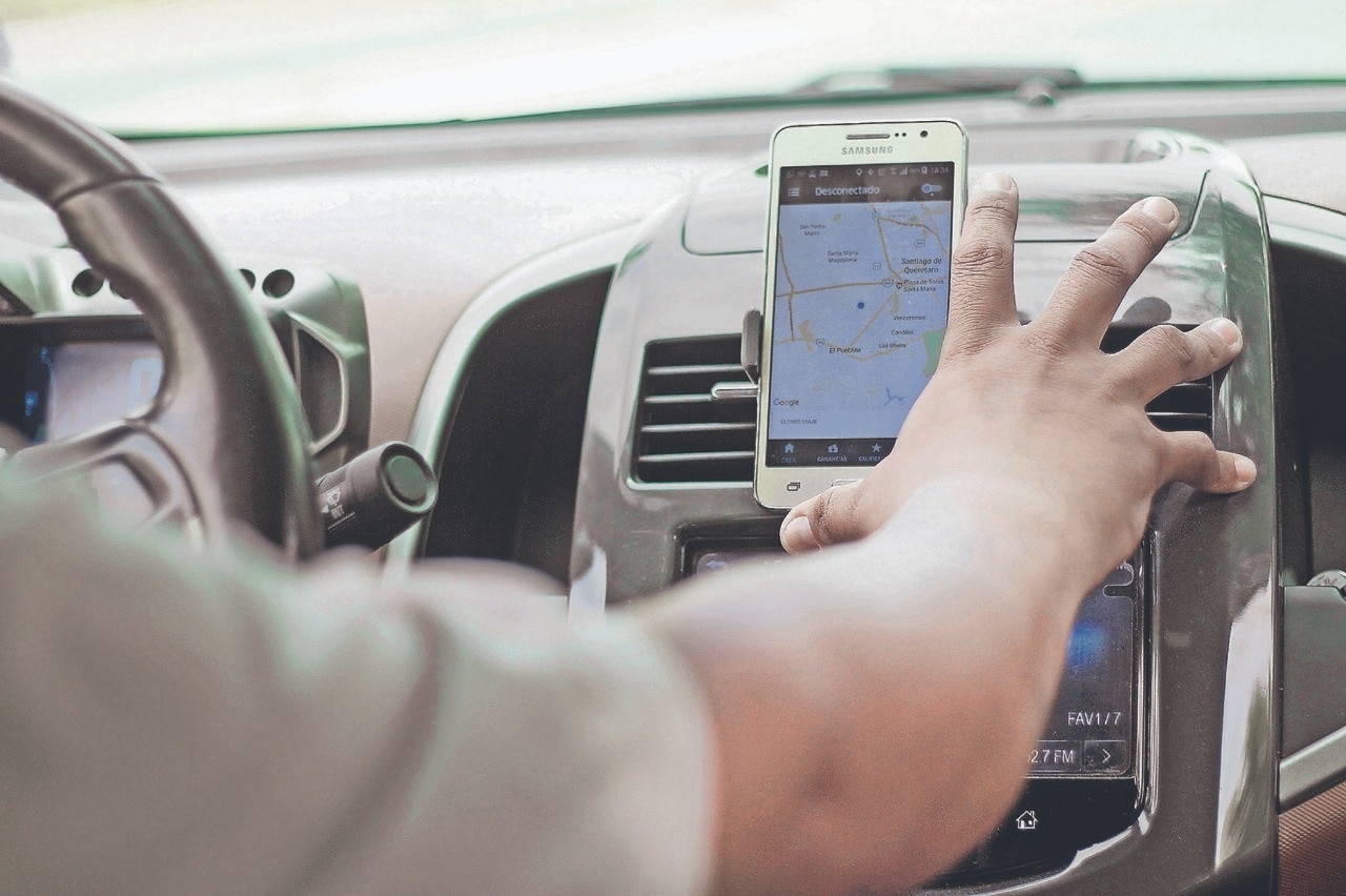 Piden servicio a Uber y roban los autos