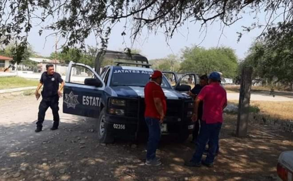 Policías estatales retiran a visitantes de parajes turísticos de Tamuín