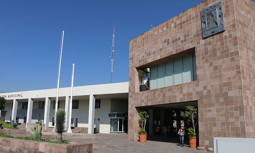 Aspiran otros 4 trabajadores de ayuntamiento a diputaciones locales