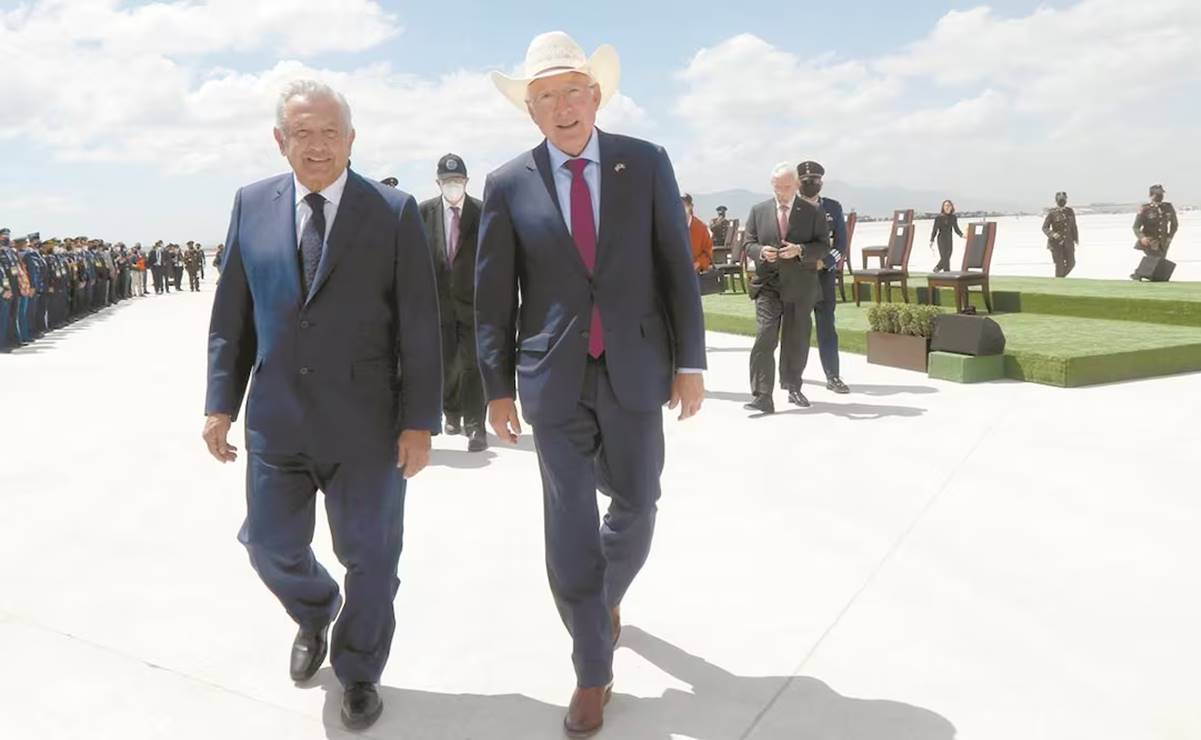 El presidente Andrés Manuel López Obrador y Ken Salazar, embajador de Estados Unidos. Foto: Presidencia.