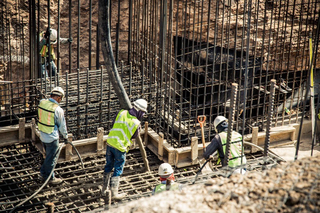 Alza en materiales eleva costos en industria de la construcción