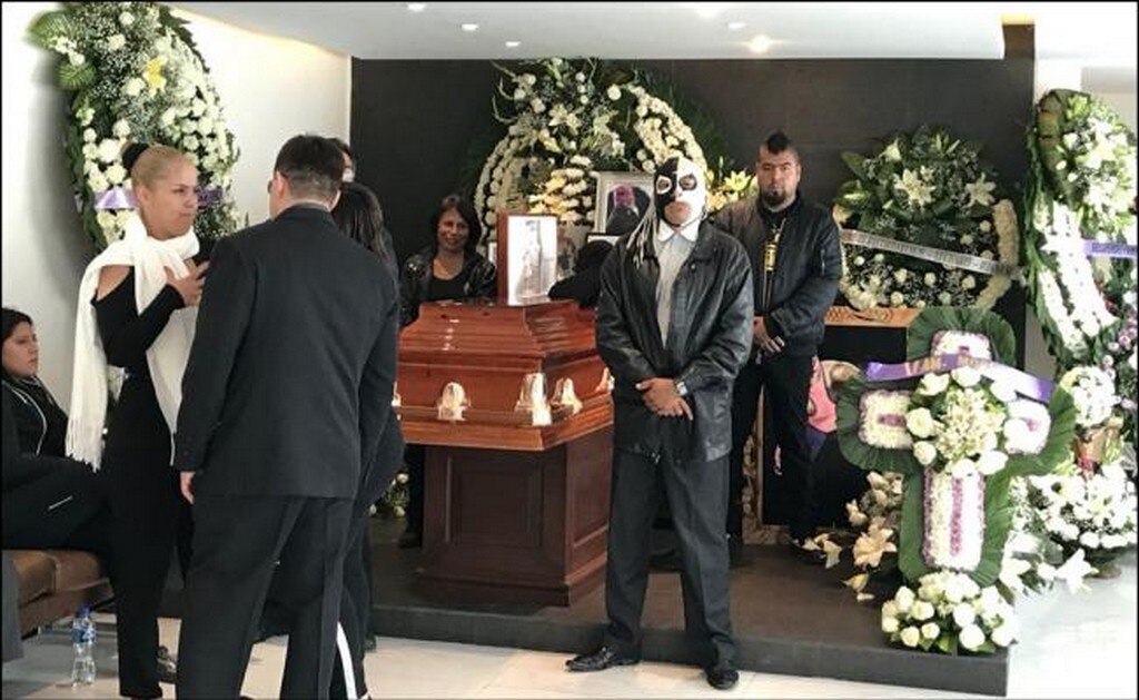 Dan el último adiós al luchador Villano III