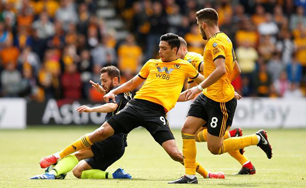Wolves con Jiménez frenan al Manchester City