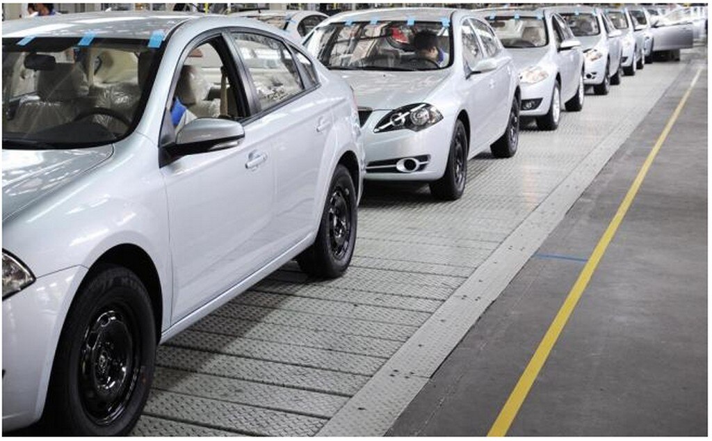  Venta de autos nuevos presenta ligera recuperación en octubre