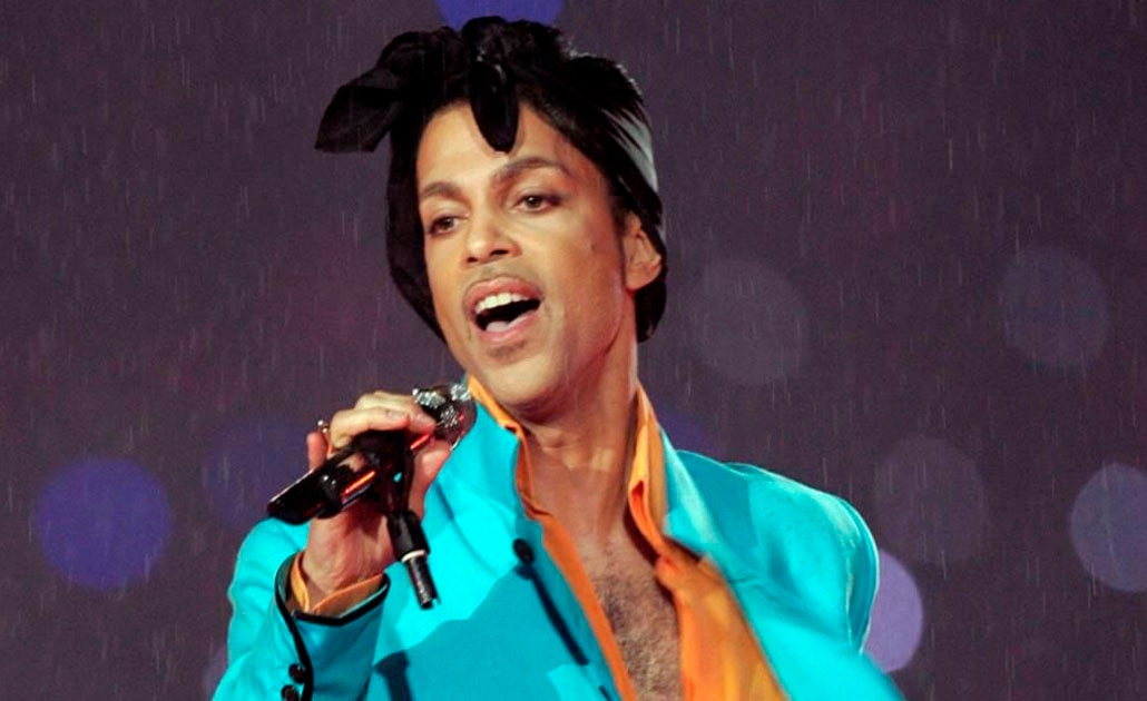 Darán a conocer poesía y fotografías de Prince