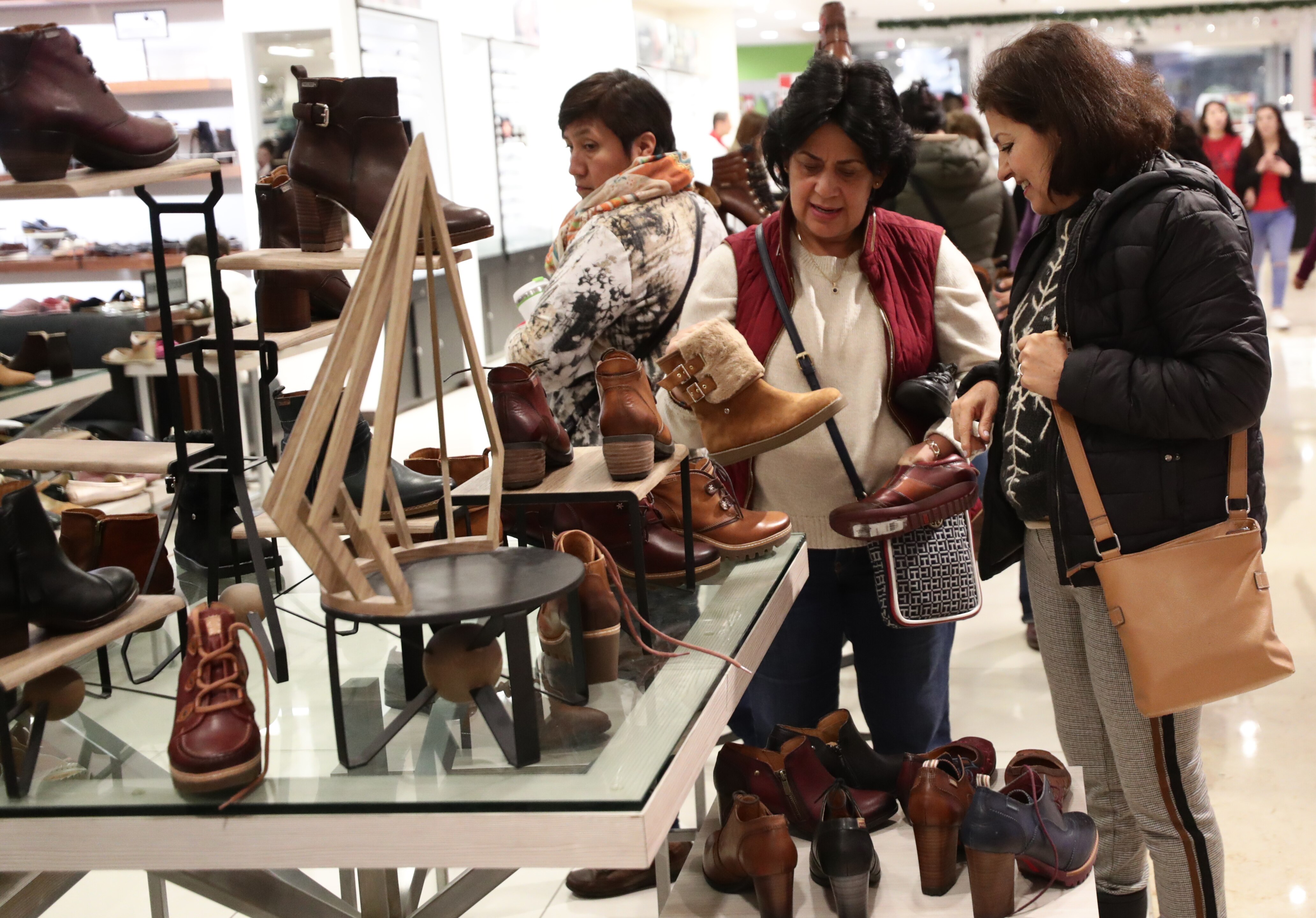 Afluencia en plazas comerciales crecerá por Buen Fin