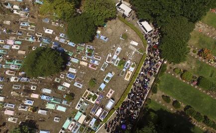 Sepultan en El Salvador a migrante y a su hija que murieron en río Bravo