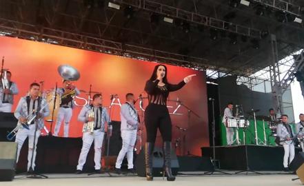 Gisela López “La Pantera” estrenó producción musical en la FENAPO
