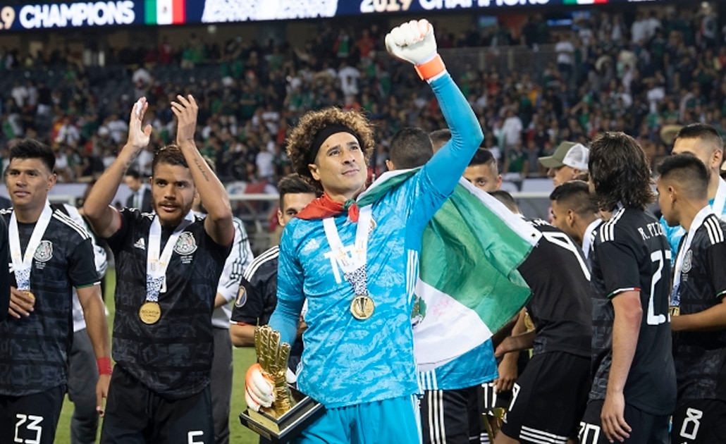 Memo Ochoa llegará esta tarde a la Ciudad de México