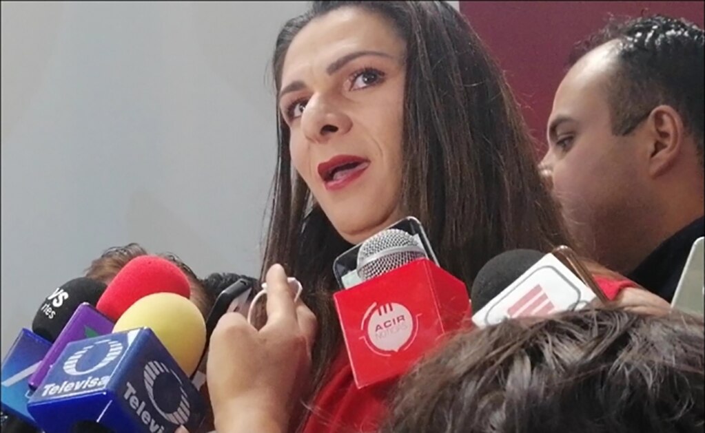Guardaré algunas granadas para la guerra, dice Ana Guevara