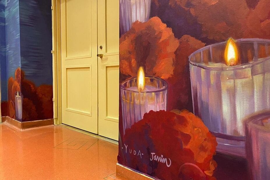 Con xoloescuincles monumentales, pintora potosina lleva a México hasta Chicago. Foto: Cortesía redes sociales Janin