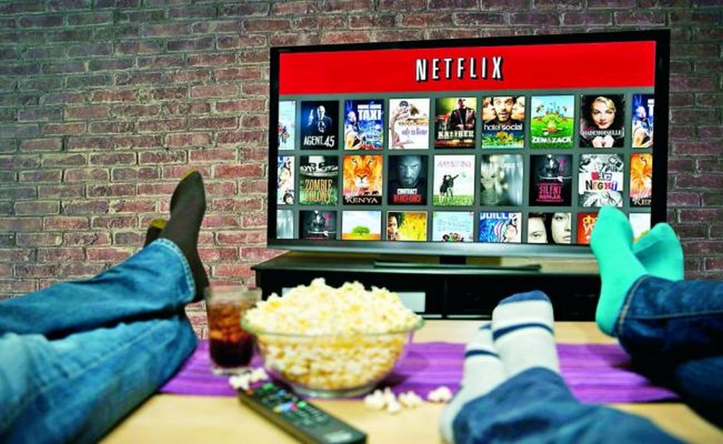 Netflix considera comprar sus propias salas de cine