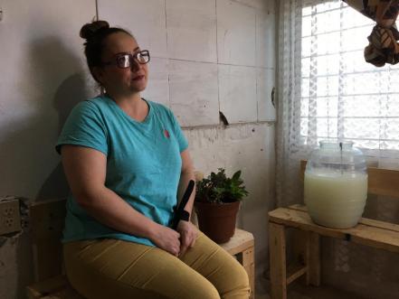 Abigail busca preservar el consumo del pulque, a través de la nieve, paletas y pan