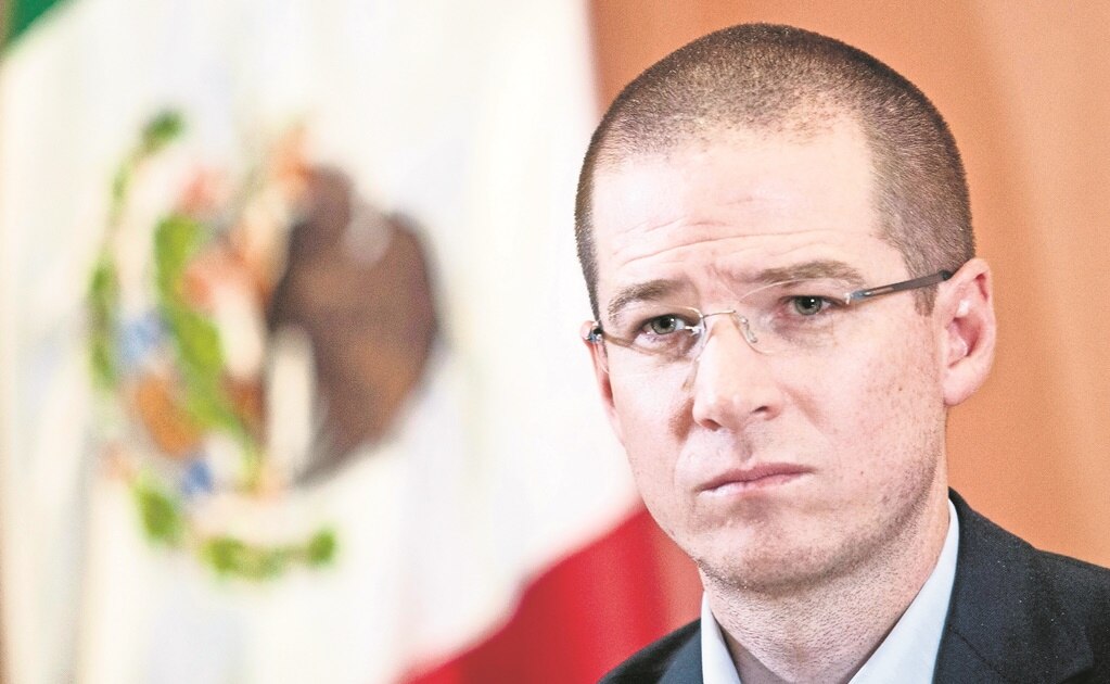 Imponen 16 mil pesos de multa a Anaya por calumnia a Riobóo