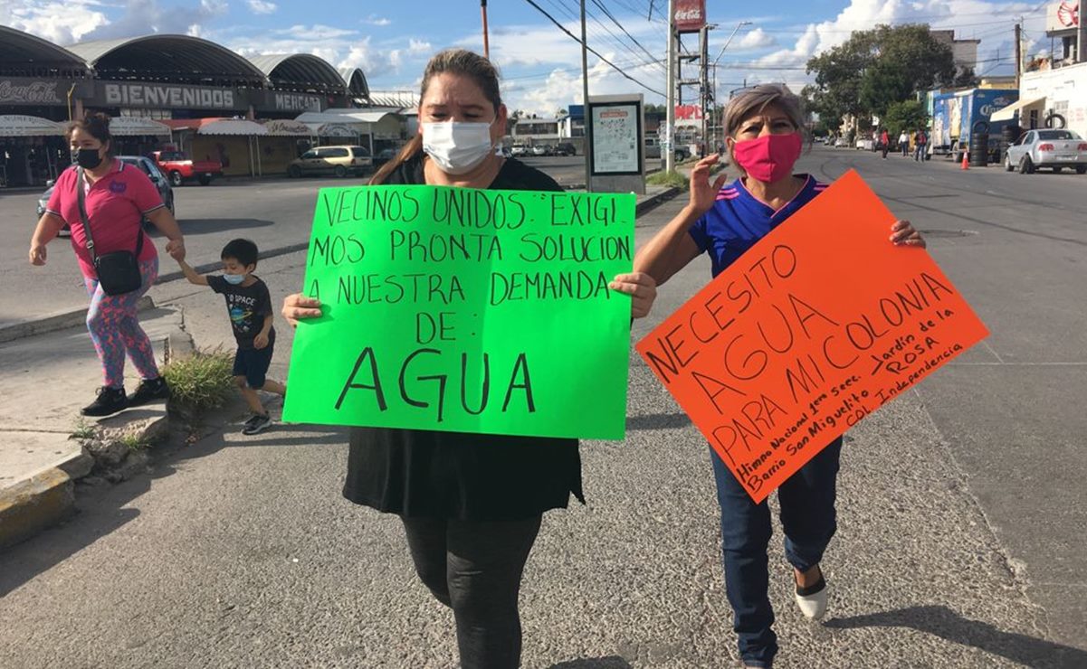 Colonos vuelven a bloquear vialidades en capital de SLP; exigen agua potable. Foto: Xochiquetzal Rangel