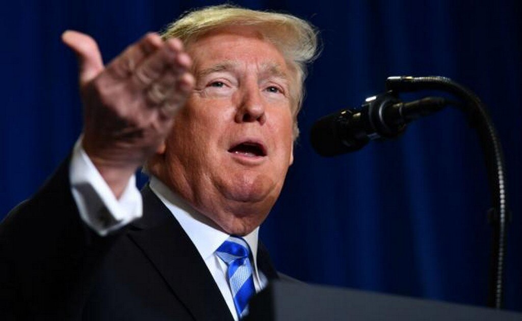 "No vamos a dejar que entren a EU", dice Trump a caravana migrante