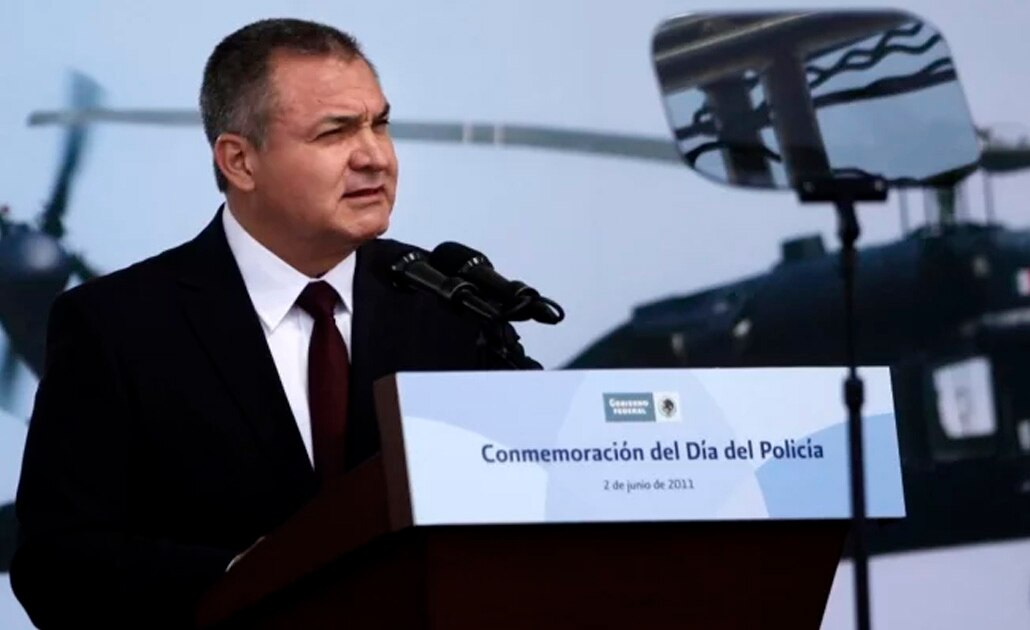 Esposa y hermana de García Luna en la mira de la UIF