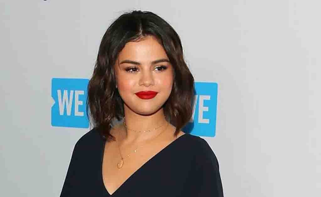 Selena Gomez se hace dos nuevos tatuajes
