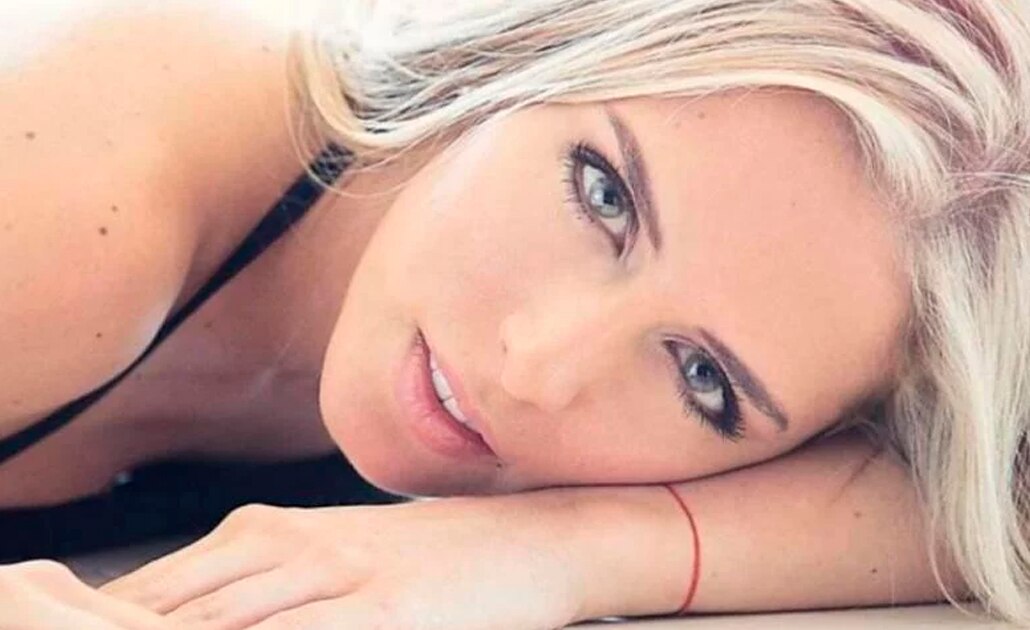 (VIDEO) Tania Ruiz, novia de Peña Nieto, organiza conferencia de prensa y termina en caos