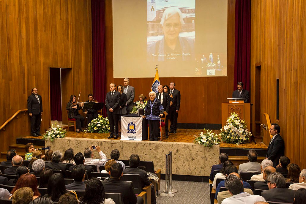 UASLP rinde homenaje a la doctora Beatriz Velásquez Castillo